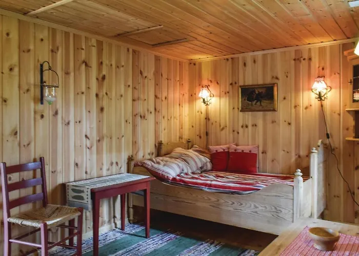 Дом отдыха Lovely In With Sauna